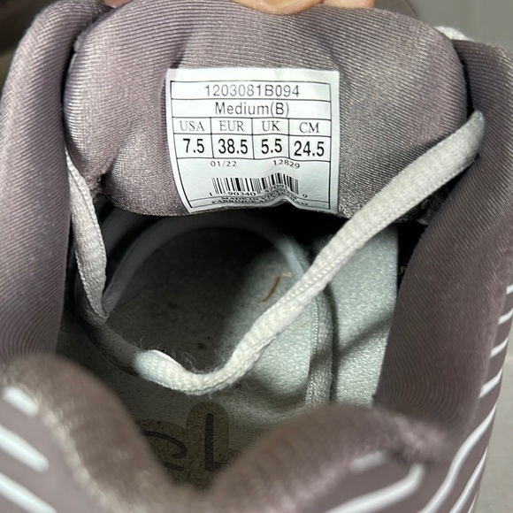 Brooks Addiction Walker Shoes Low Top Mesh Cushioned Sneakers women’s 7.5B - Picture 7 of 7